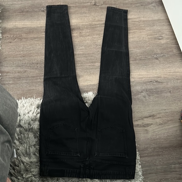 Represent black denims - Picture 11 of 11